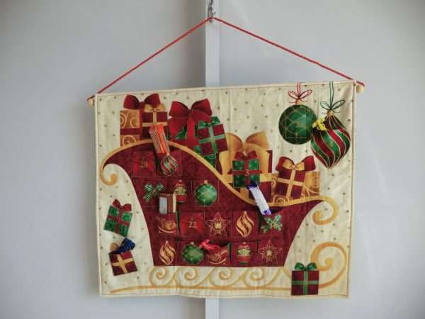 Sleigh Advent with gifts