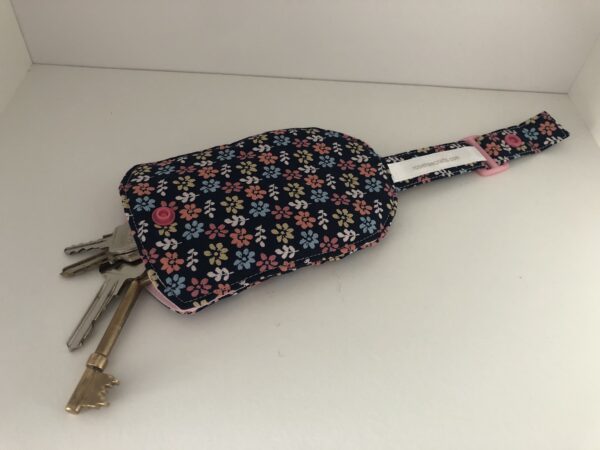 daisy key holder showing keys inside